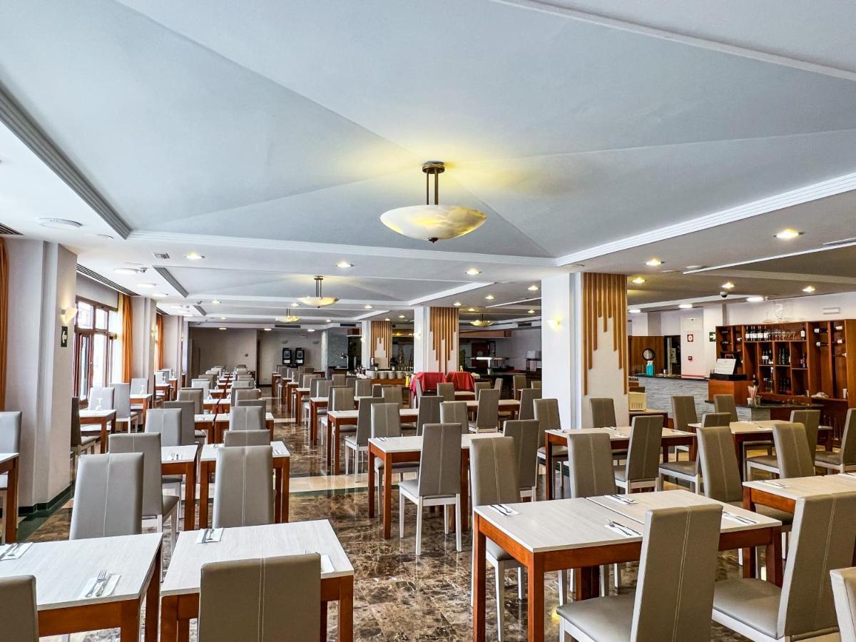 แปร์ลา มารีน่า Hotel เนร์คา ภายนอก รูปภาพ